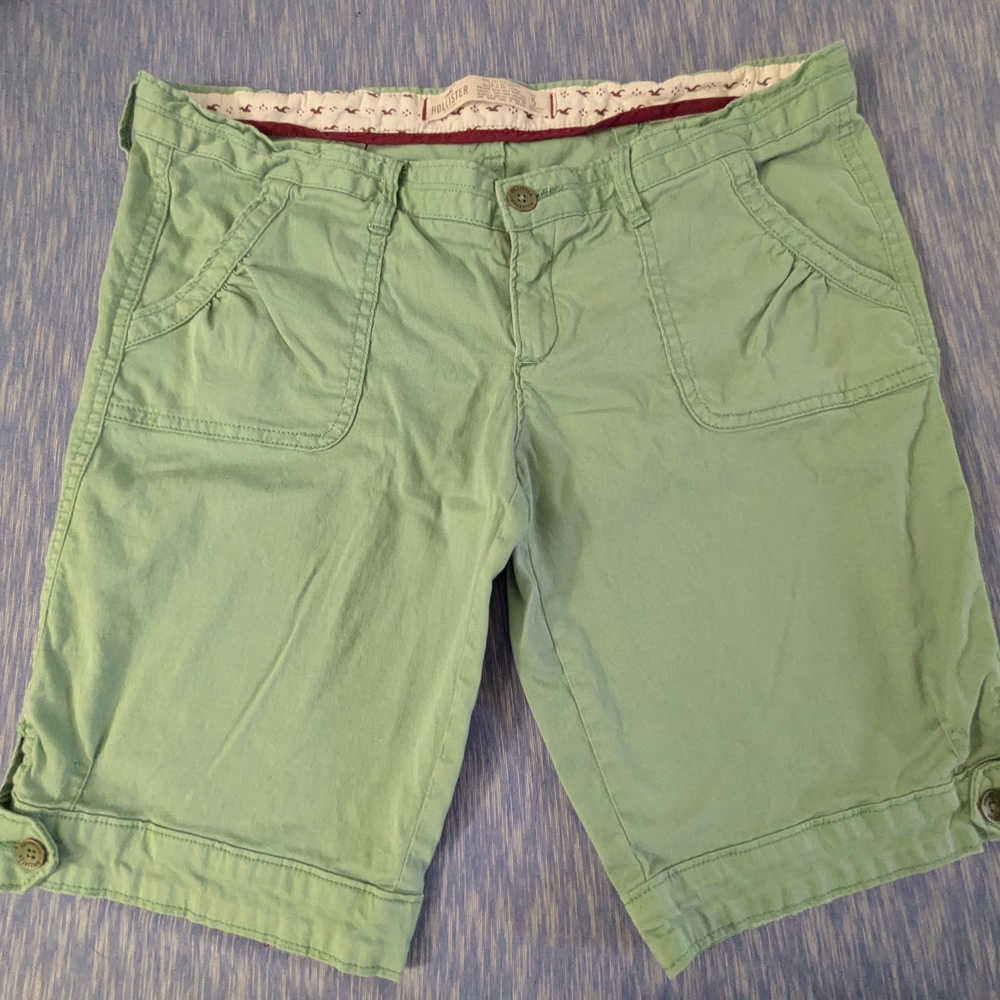 Green Bermuda Shorts Women's Size 5 Casual Cargo Khaki Summer Spring School Golf
